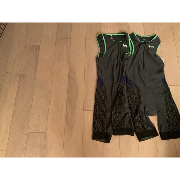 TYR M Comp Triathlon Suit Size Medium Lot Of 2 - Picture 1 of 7